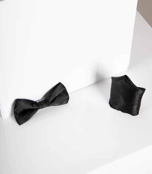 Marc Darcy Gentlemen's Set Black Paisley Bow Tie with Pocket Square